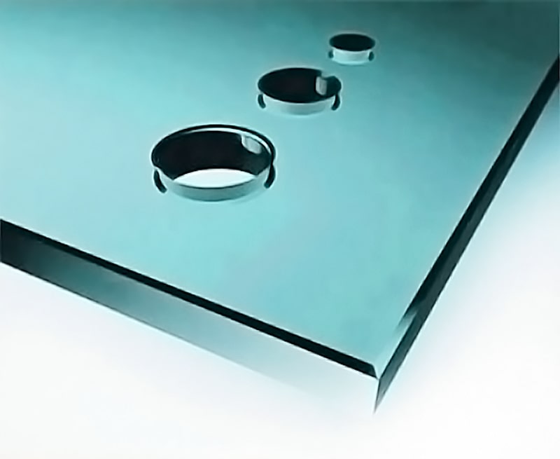 Отвори в склі Київ